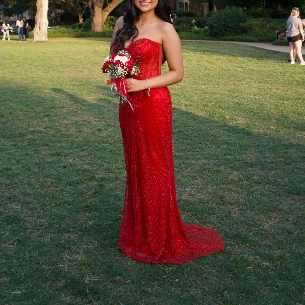 Elegant Red Strapless Evening Gown